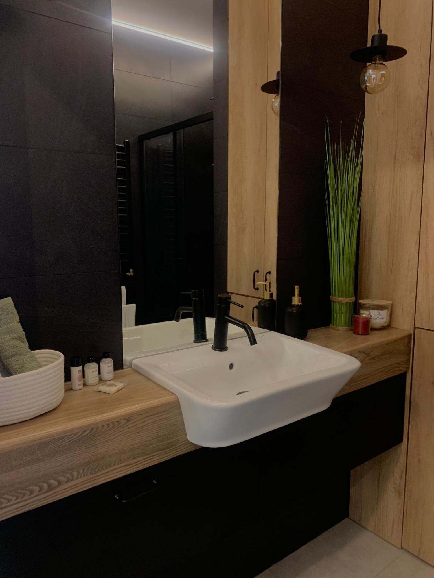 Fancy Near Manufaktura In Center Of Apartment *