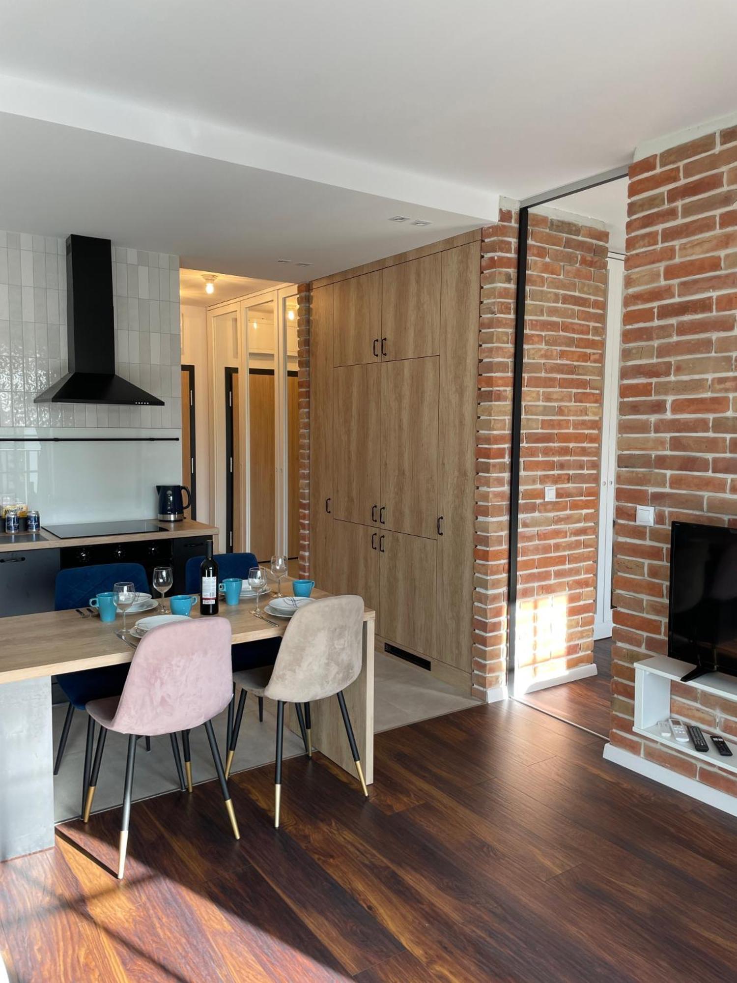 Apartment Fancy Near Manufaktura In Center Of *